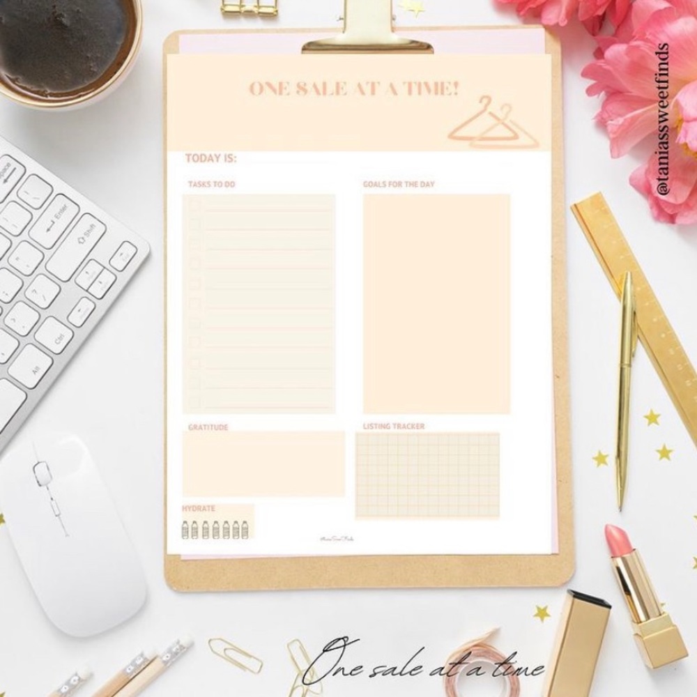 Meet Tania ☀️Creator of Resellers Digital Planner